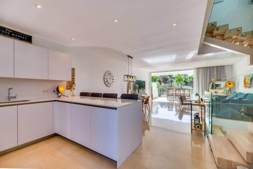 Casa Olivos - La Finca De * Marbella